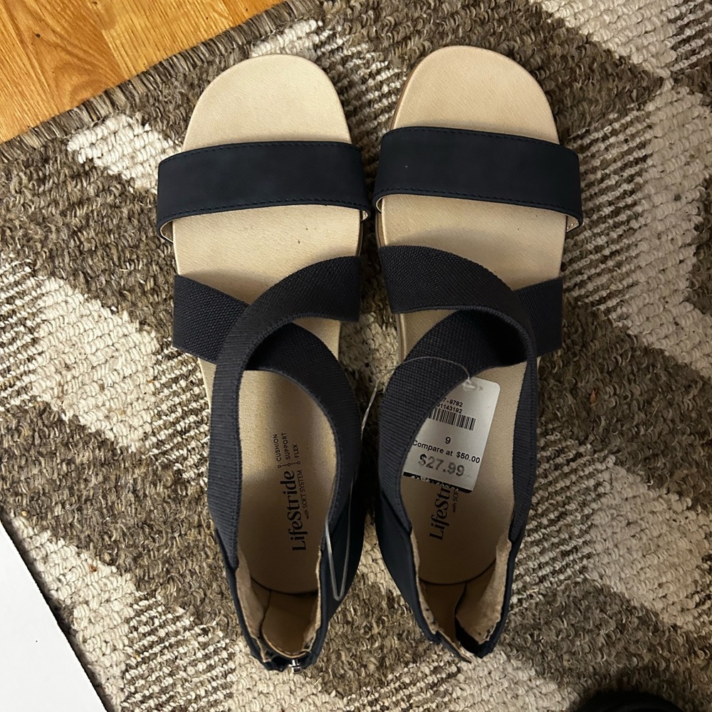 Life Stride black and Beige Crossband Elastic Sandals for Women